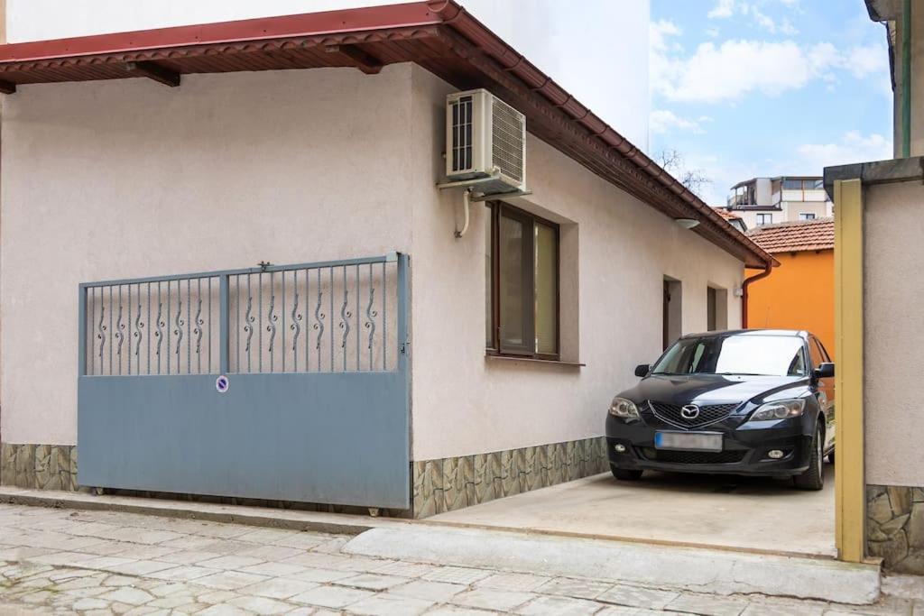 شقة 'Little Little' House In The Town Center & Parking بلوفديف المظهر الخارجي الصورة