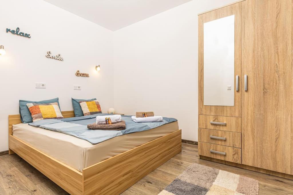 شقة 'Little Little' House In The Town Center & Parking بلوفديف المظهر الخارجي الصورة
