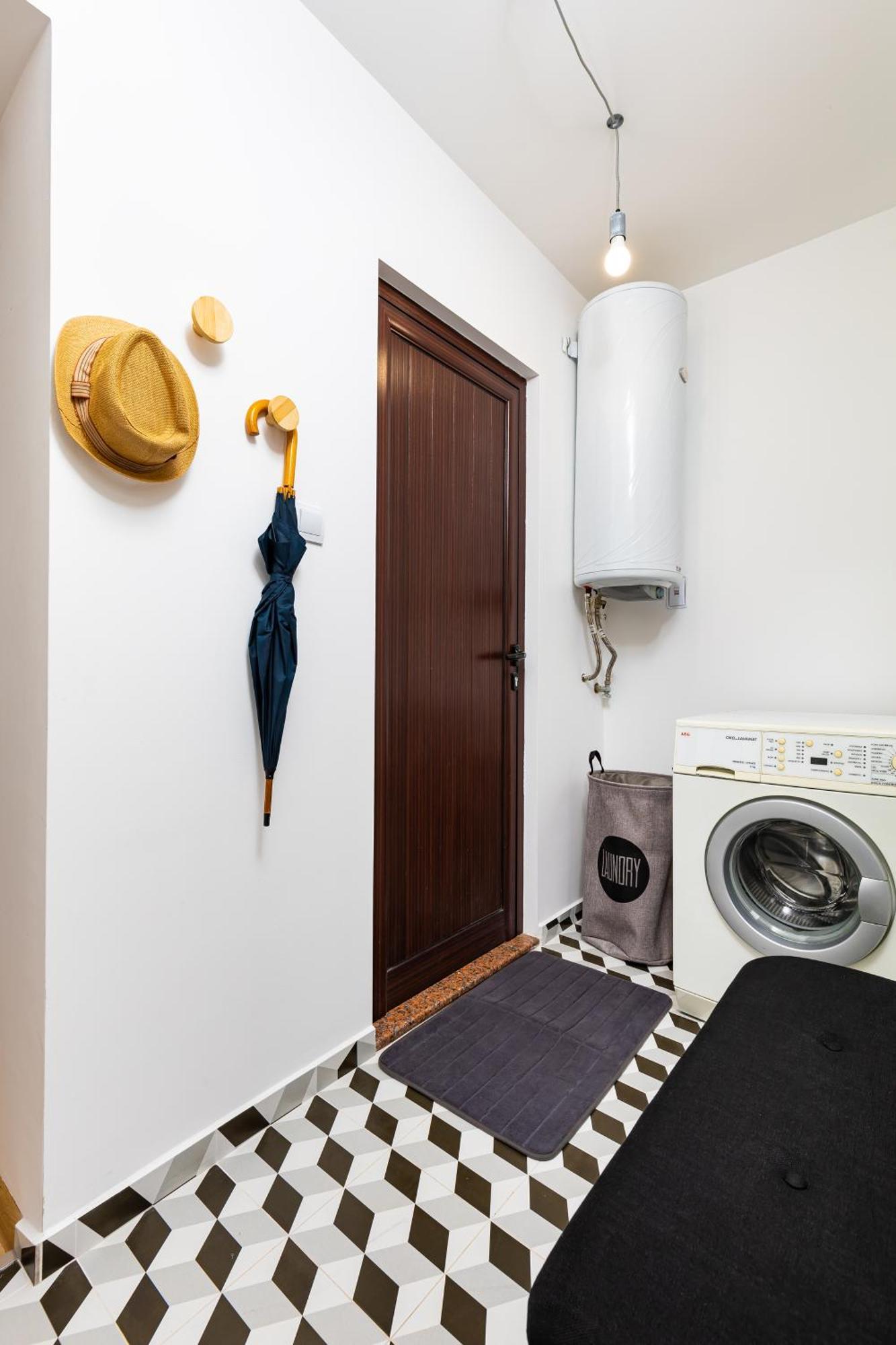 شقة 'Little Little' House In The Town Center & Parking بلوفديف المظهر الخارجي الصورة